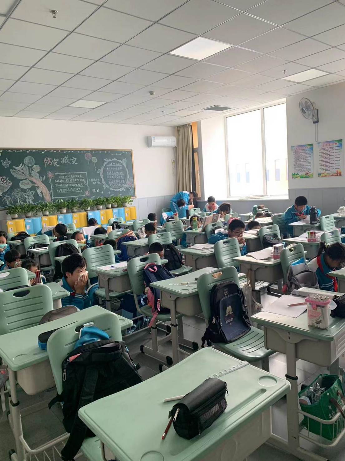 9bdaff613d03143e1fea22e128bc3f8