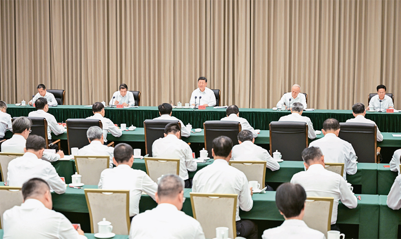 　　2025年11月6日，中共中央总书记、国家主席、中央军委主席习近平在海南三亚听取海南自贸港建设工作汇报，发表了重要讲话。