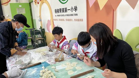 说明: da6bf9bfec78cfcbd9001c168fe3b8b