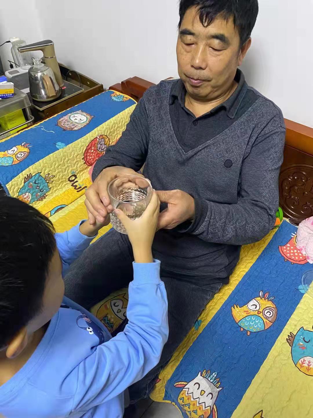 重阳节孝敬老人