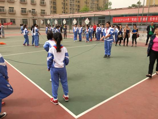 王兰庄小学大课间评比4.jpg